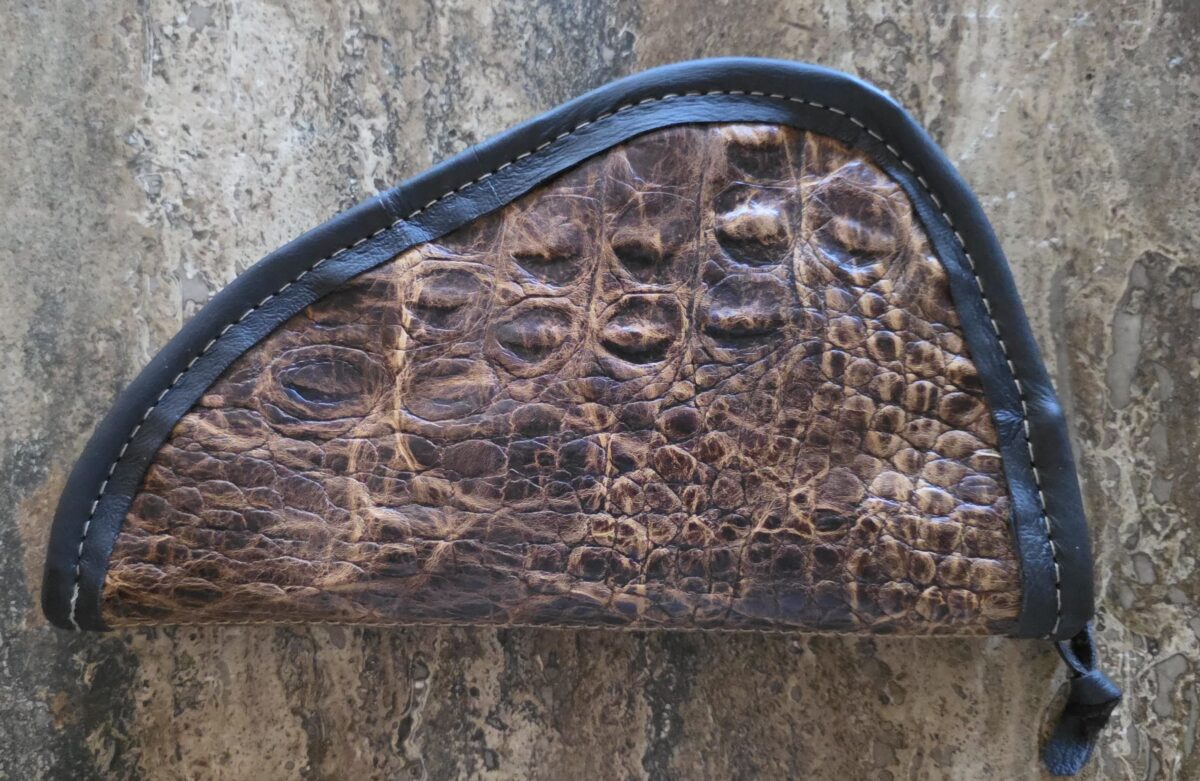Medium Alligator-Embossed Cowhide Leather Pistol Case MP-2429 - Image 3